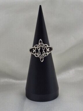 Celtic Sterling Silver Cross Knot Witch's Ring Irish Marked 925 Size 6